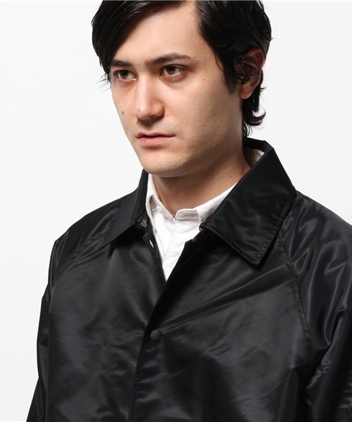 WHO'S WHO gallery（フーズフーギャラリー）の「【Em@//ONE】コーチジャケット（ブルゾン・メンズ・オリーブ/ブラック・LARGE/MEDIUM）」の10枚目の写真