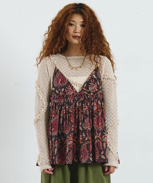 ROSE BUD(ローズバッド)の「mag.by c/ETHNIC PRINT CAMISOLE TOP(キャミソール・レディース・ブラック/バーガンディー・ONE SIZE)」の2枚目の写真