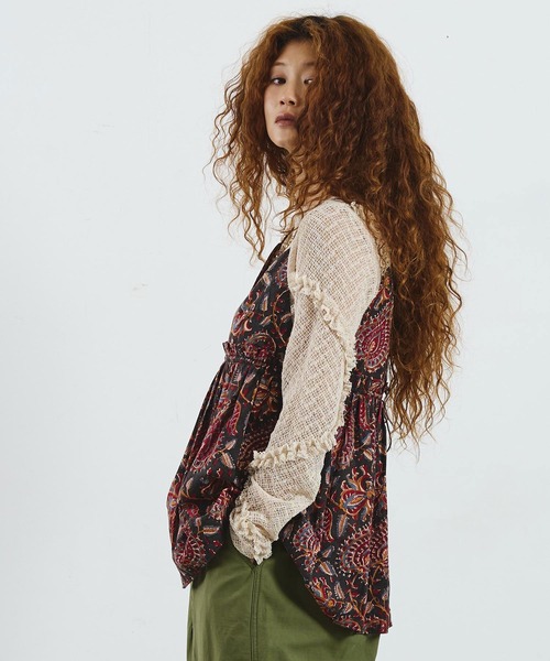 ROSE BUD(ローズバッド)の「mag.by c/ETHNIC PRINT CAMISOLE TOP(キャミソール・レディース・ブラック/バーガンディー・ONE SIZE)」の14枚目の写真