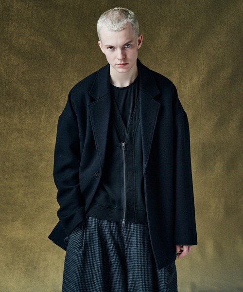 glamb（グラム）の「Single Button Oversize Coat / シングルボタンオーバーサイズコート（チェスターコート・メンズ・ブラック/ベージュ・S/M/L）」の18枚目の写真
