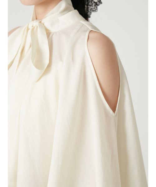 FRAY I.D(フレイアイディー)の「マルチwayオープンショルダーフレアブラウス(シャツ/ブラウス・レディース・バーガンディー/ブラック/オフホワイト・F)」の10枚目の写真