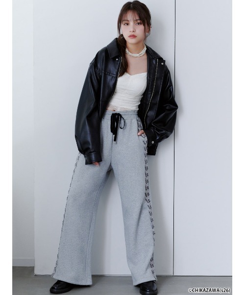 SNIDEL（スナイデル）の「【SNIDEL×近沢レース店】コラボスウェットロングパンツ（その他パンツ・レディース・グレー/ネイビー/ピンク・0/1）」の2枚目の写真