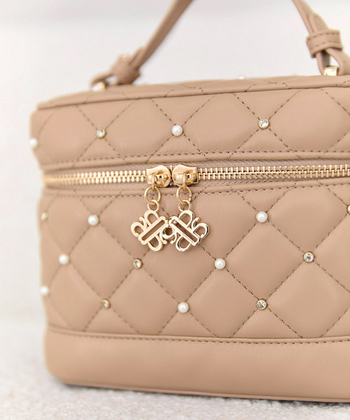 ROYAL PARTY(ロイヤルパーティー)の「パールビジューヴァニティーBAG(ショルダーバッグ・レディース・ブラック/オフホワイト/ブルー/キャメル・FREE)」の7枚目の写真