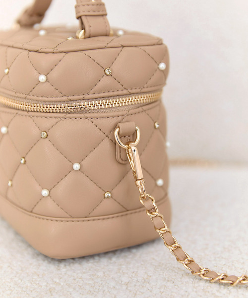 ROYAL PARTY(ロイヤルパーティー)の「パールビジューヴァニティーBAG(ショルダーバッグ・レディース・ブラック/オフホワイト/ブルー/キャメル・FREE)」の5枚目の写真