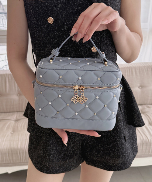 ROYAL PARTY(ロイヤルパーティー)の「パールビジューヴァニティーBAG(ショルダーバッグ・レディース・ブラック/オフホワイト/ブルー/キャメル・FREE)」の4枚目の写真