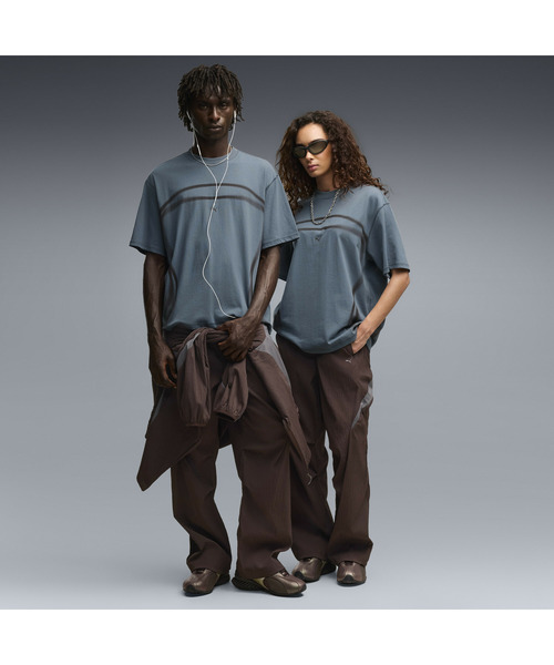 PUMA(プーマ)の「PUMA プーマ ユニセックス セラレーター グラフィック 半袖 Tシャツ(Tシャツ/カットソー・メンズ・ネイビー/ブラック・LARGE/SMALL/MEDIUM)」の4枚目の写真