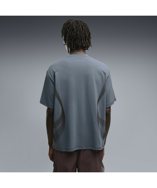 PUMA(プーマ)の「PUMA プーマ ユニセックス セラレーター グラフィック 半袖 Tシャツ(Tシャツ/カットソー・メンズ・ネイビー/ブラック・LARGE/SMALL/MEDIUM)」の5枚目の写真