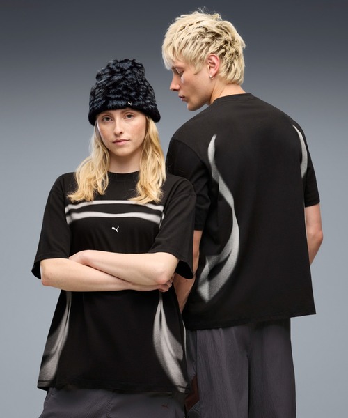 PUMA(プーマ)の「PUMA プーマ ユニセックス セラレーター グラフィック 半袖 Tシャツ(Tシャツ/カットソー・メンズ・ネイビー/ブラック・LARGE/SMALL/MEDIUM)」の2枚目の写真