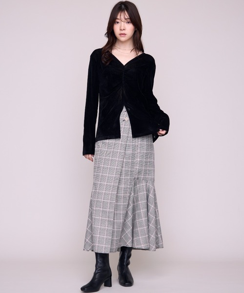 MISCH MASCH（ミッシュマッシュ）の「2026秋冬新作 フロントギャザーベロアトップス（Tシャツ/カットソー・レディース・グレー/ブラック・ﾌﾘ-）」の22枚目の写真