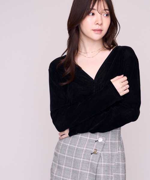 MISCH MASCH（ミッシュマッシュ）の「2026秋冬新作 フロントギャザーベロアトップス（Tシャツ/カットソー・レディース・グレー/ブラック・ﾌﾘ-）」の14枚目の写真