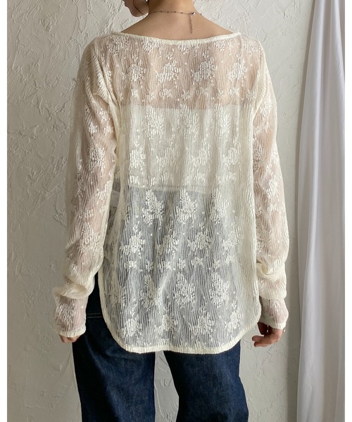She's Closet(シーズクローゼット)の「オーバーサイズ 長袖 花柄シアーレーストップス ロングTシャツ(Tシャツ/カットソー・レディース・アイボリー/ブラック・FREE)」の4枚目の写真