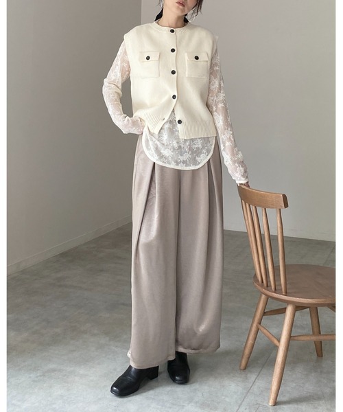 She's Closet(シーズクローゼット)の「オーバーサイズ 長袖 花柄シアーレーストップス ロングTシャツ(Tシャツ/カットソー・レディース・アイボリー/ブラック・FREE)」の15枚目の写真