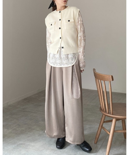 She's Closet(シーズクローゼット)の「オーバーサイズ 長袖 花柄シアーレーストップス ロングTシャツ(Tシャツ/カットソー・レディース・アイボリー/ブラック・FREE)」の16枚目の写真