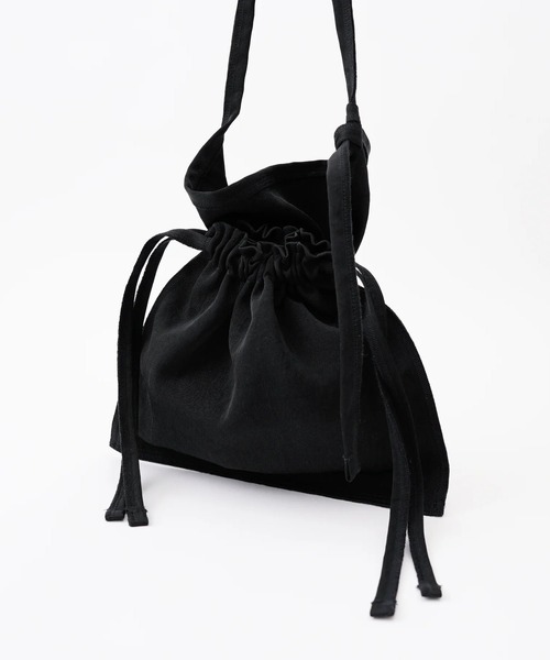 ITTI（イッチ）の「MARY RED CROSS BAG / CERATO BRIGHT（ショルダーバッグ・レディース・ブラック/ブラウン/カーキ・FREE）」の2枚目の写真