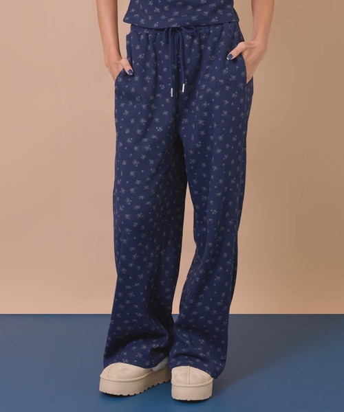 anap mimpi(アナップミンピ)の「花柄ワッフルイージーロングパンツ(その他パンツ・レディース・ネイビー/グレー・F)」の13枚目の写真