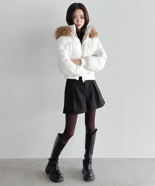 Jewelobe（ジュエローブ）の「ラインストーンショートダウンジャケット（ダウンジャケット/コート・レディース・ホワイト/ブラック/グレー・FREE）」の8枚目の写真
