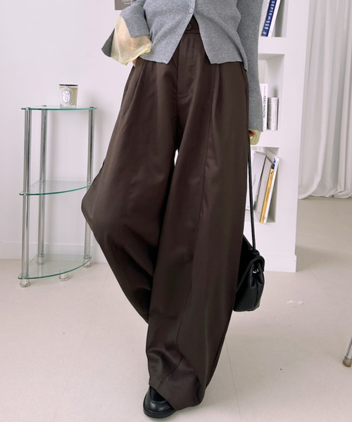 Ada.(エイダ)の「コットン ツイル タック ワイド パンツ(その他パンツ・レディース・ブラウン/チャコールグレー/ブラック・FREE)」の3枚目の写真