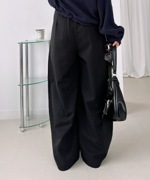 Ada.(エイダ)の「コットン ツイル タック ワイド パンツ(その他パンツ・レディース・ブラウン/チャコールグレー/ブラック・FREE)」の6枚目の写真