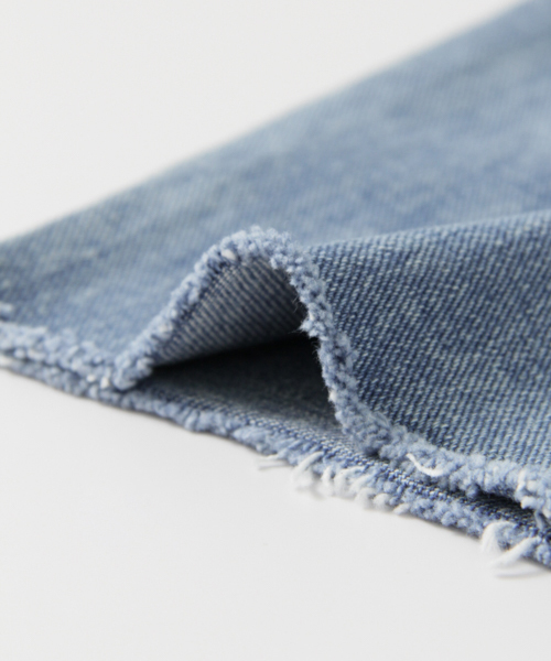 LUC DNM （ラックデニム）の「LUCDNM　STRAIGHT BOYS（デニムパンツ・レディース・ブルー・LARGE/SMALL/MEDIUM）」の18枚目の写真