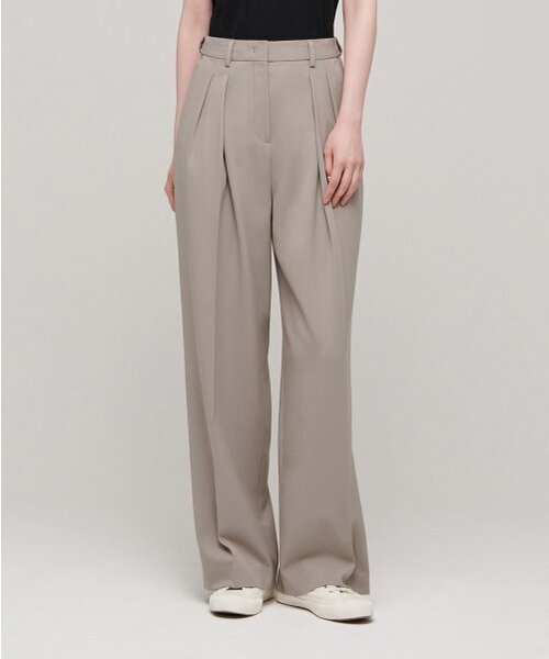 MUSINSA STANDARD WOMAN(ムシンサスタンダードウーマン)の「レディースリバースツータックワイド隠しバンディングスラックス【ライトベージュ】(スラックス・レディース・その他・30/27/28/29)」の1枚目の写真