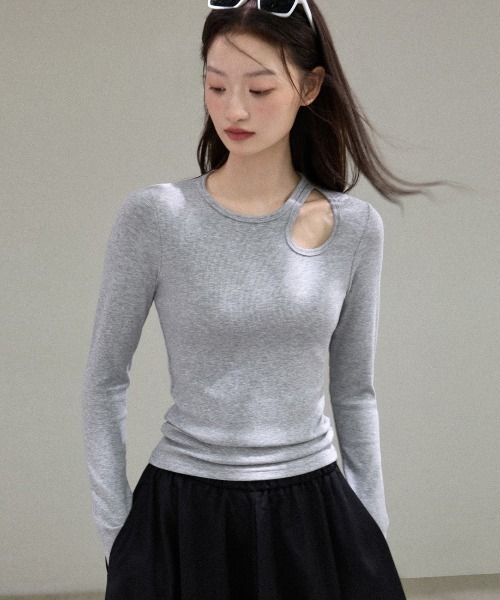Bifrost(ビフレスト)の「おしゃれカットワークトップスカットソー(Tシャツ/カットソー・レディース・グレー/ホワイト/ブラック・FREE)」の3枚目の写真