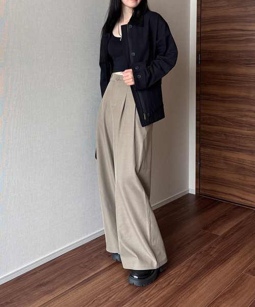 ISOOK(アイスー)の「タックワイドスラックス(chiica select) / バギーパンツ トラウザーズ ロング フルレングス オフィスカジュアル(スラックス・レディース・ブラック/ライトブラウン・FREE)」の14枚目の写真