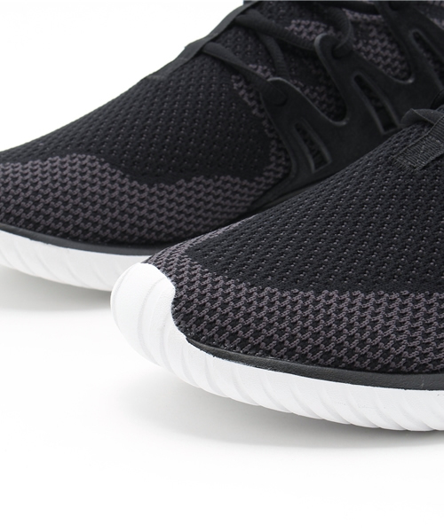 adidas Originals（アディダスオリジナルス）の「adidas: 『TUBULARNOVA』（スニーカー・メンズ・ブラック・6.5/6/8/7/8.5/7.5）」の6枚目の写真
