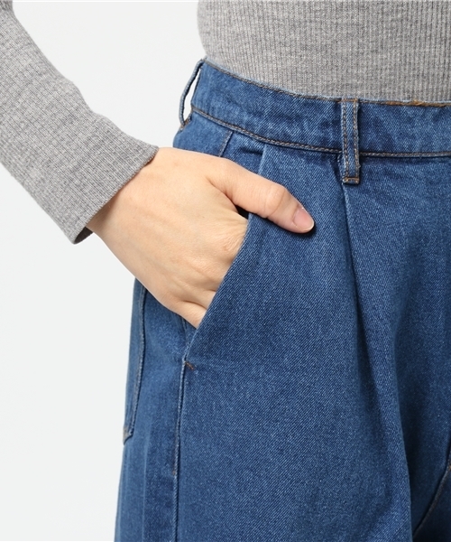 mysty woman（ミスティウーマン）の「10ozデニム裾フリンジワイドパンツ（デニムパンツ・レディース・インディゴブルー/ブルー・FREE）」の8枚目の写真