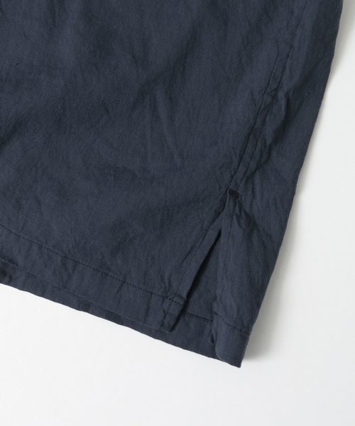 URBAN RESEARCH DOORS MENS（アーバンリサーチ ドアーズ メンズ）の「DOORS ストレッチリネンスキッパーシャツ（シャツ/ブラウス・メンズ・ネイビー/グレイッシュベージュ/オフホワイト・38/40）」の8枚目の写真