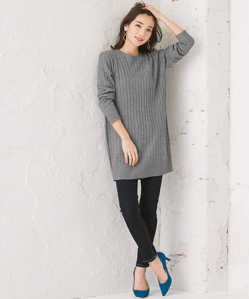 Pierrot（ピエロ）の「ケーブル編みニットチュニック（ニット/セーター・レディース・ネイビー/アイボリー/ブラウン/杢グレー・M）」の2枚目の写真