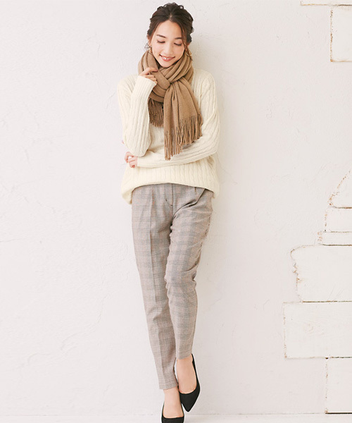 Pierrot（ピエロ）の「ケーブル編みニットチュニック（ニット/セーター・レディース・ネイビー/アイボリー/ブラウン/杢グレー・M）」の9枚目の写真