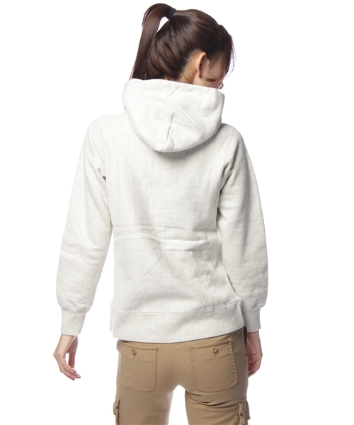 BEAMS BOY（ビームスボーイ）の「BEAMS BOY / スウェット カレッジ ロングスリーブパーカ（スウェット・レディース・ナチュラル/ネイビー・ONE SIZE）」の4枚目の写真