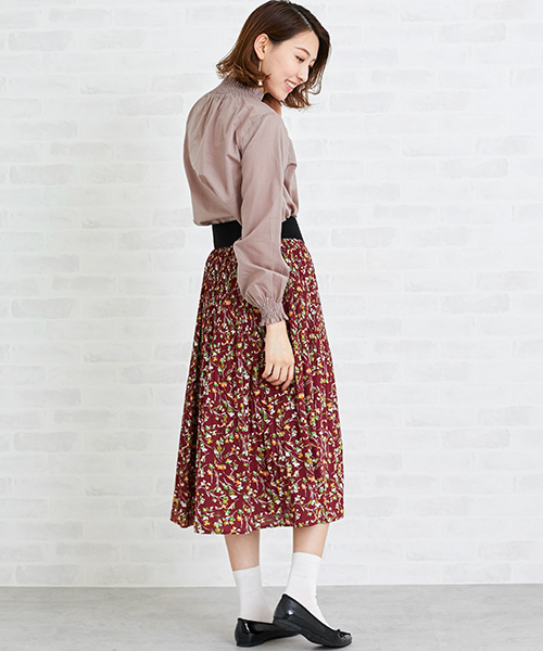 N.（N. Natural Beauty Basic）（エヌエヌナチュラルビューティーベーシック）の「◆消しプリーツフラワープリントスカート（スカート・レディース・ボルドー/ブラック・MEDIUM）」の6枚目の写真