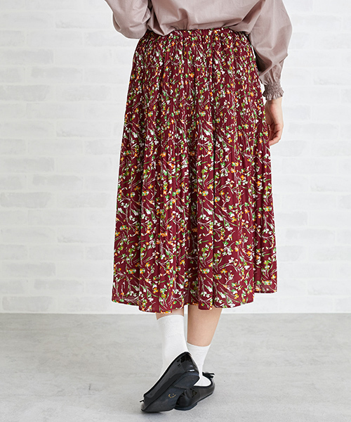 N.（N. Natural Beauty Basic）（エヌエヌナチュラルビューティーベーシック）の「◆消しプリーツフラワープリントスカート（スカート・レディース・ボルドー/ブラック・MEDIUM）」の7枚目の写真