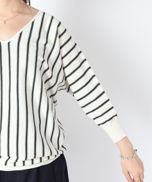 SHIPS（シップス）の「ウールシルクドルマン　ストライプ◇（Tシャツ/カットソー・レディース・オフホワイト/ベージュ/パープル・ONE SIZE）」の8枚目の写真