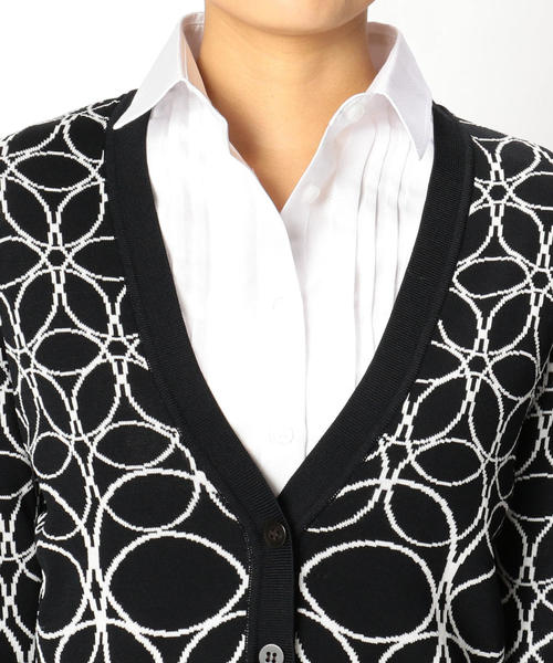NARACAMICIE(ナラカミーチェ)の「サークルキカ柄ジャカードVカーディガン(カーディガン/ボレロ・レディース・ホワイト/ブラック・MEDIUM/LARGE)」の20枚目の写真