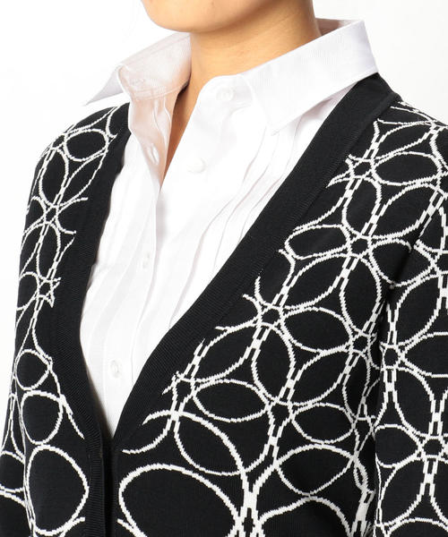 NARACAMICIE(ナラカミーチェ)の「サークルキカ柄ジャカードVカーディガン(カーディガン/ボレロ・レディース・ホワイト/ブラック・MEDIUM/LARGE)」の19枚目の写真