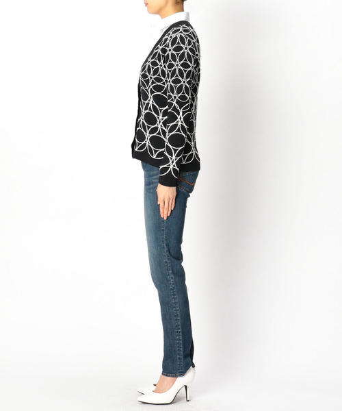 NARACAMICIE(ナラカミーチェ)の「サークルキカ柄ジャカードVカーディガン(カーディガン/ボレロ・レディース・ホワイト/ブラック・MEDIUM/LARGE)」の13枚目の写真