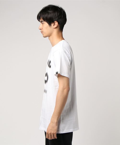 DEFEND PARIS（ディフェンド パリス）の「DEFEND PARIS(ディフェンド パリス)TEO  半袖Tシャツ（Tシャツ/カットソー・メンズ・ブラック/ホワイト/マルチ・X-LARGE/LARGE/MEDIUM）」の4枚目の写真