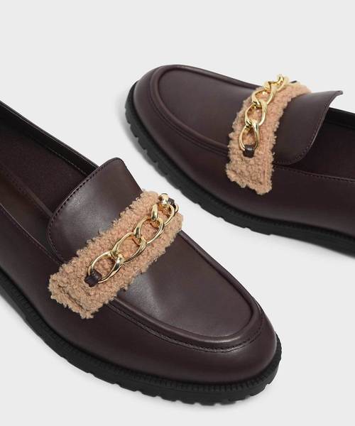 CHARLES & KEITH（チャールズ & キース）の「チェーンディテールローファー / CHAIN DETAIL LOAFERS（ローファー・レディース・ブラック/ダークブラウン・22.5cm/23cm/23.5cm/24.5cm/25cm/25.5cm）」の12枚目の写真