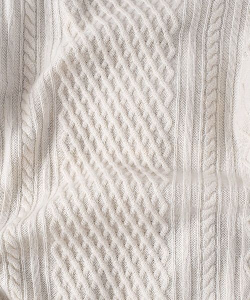 SHIPS（シップス）の「SC: 9ゲージ ランダム/アラン クルーネック ニット□（ニット/セーター・メンズ・ホワイト/グレー/ネイビー/グリーン/ブルー/バーガンディー・SMALL/MEDIUM/LARGE/X-LARGE）」の12枚目の写真