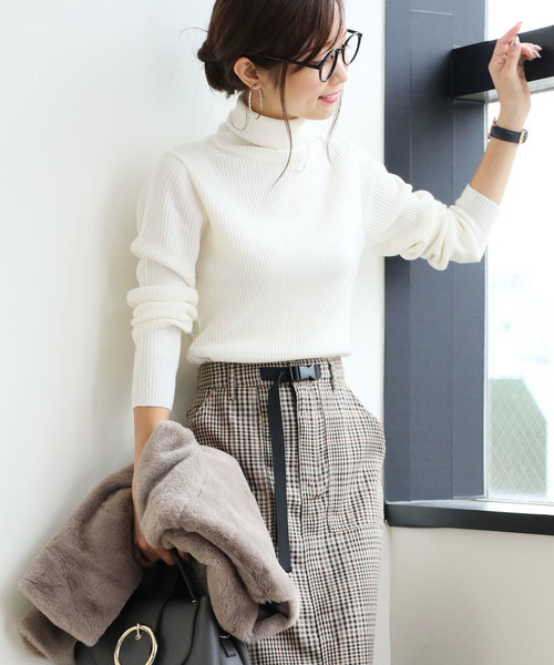 andme（アンドミー）の「タートルネック長袖リブニットトップス（ニット/セーター・レディース・ブラック/パープル/グレー/オフホワイト/グリーン/マスタード・L/M）」の9枚目の写真