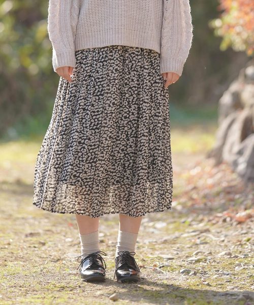 rps（アールピーエス）の「プリーツスカート（スカート・レディース・ブラック/ブラック系その他2/ブラック系その他3/ベージュ・M）」の2枚目の写真