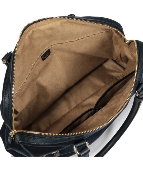 PELLE MORBIDA（ペッレモルビダ）の「VEＬA（ヴェーラ）ナイロンショルダーバッグ（ビジネスバッグ・レディース・ブラック/ベージュ/ネイビー・FREE）」の4枚目の写真
