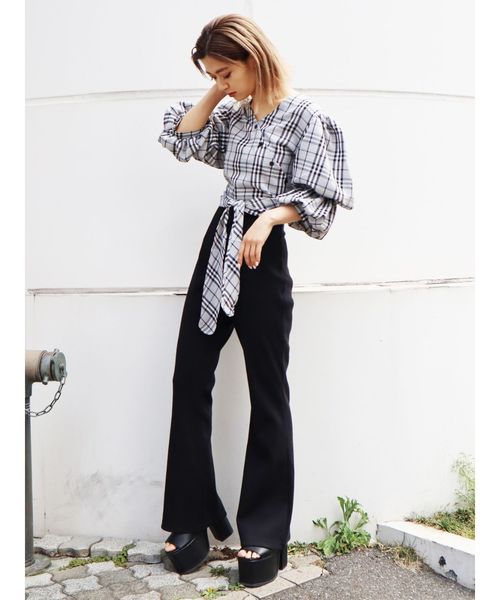 EMODA（エモダ）の「バルキースリーブシャツトップ（シャツ/ブラウス・レディース・ブラック/その他/ホワイト・FREE）」の6枚目の写真