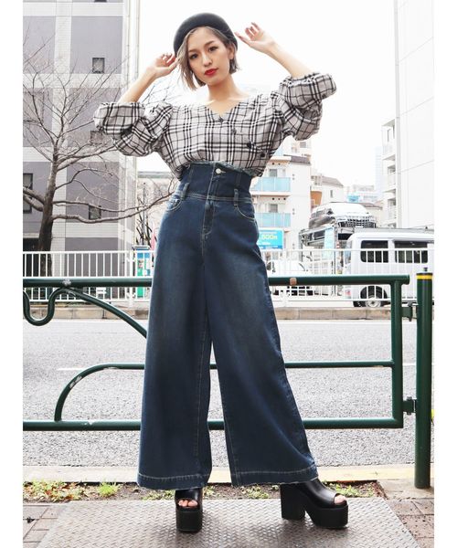 EMODA（エモダ）の「バルキースリーブシャツトップ（シャツ/ブラウス・レディース・ブラック/その他/ホワイト・FREE）」の18枚目の写真