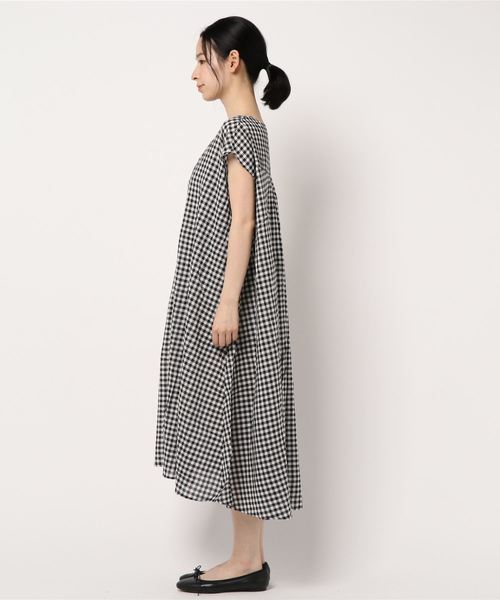 AMERICAN HOLIC(アメリカンホリック)の「newフレアノースリーブワンピ*(ワンピース・レディース・その他5/ベージュ/ブルー系その他5・FREE)」の4枚目の写真