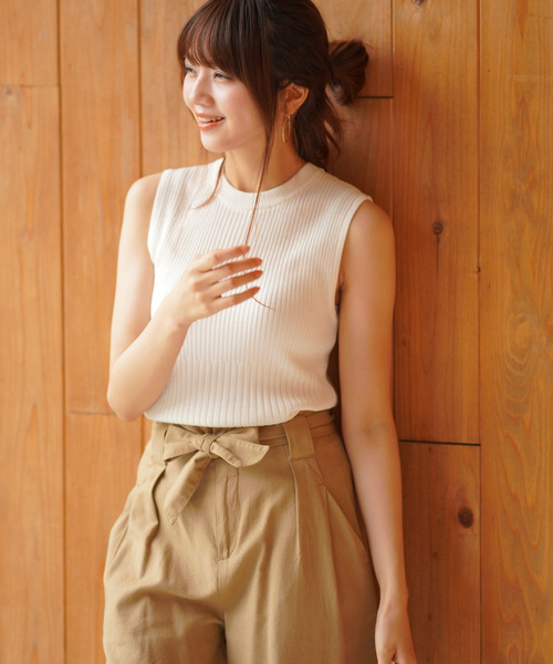 rps(アールピーエス)の「ノースリーブリブニットプルオーバー(タンクトップ・レディース・ブラック/オフホワイト/グリーン/ラベンダー/グレイッシュベージュ・M)」の21枚目の写真