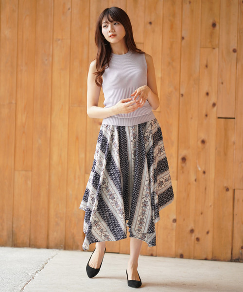 rps(アールピーエス)の「ノースリーブリブニットプルオーバー(タンクトップ・レディース・ブラック/オフホワイト/グリーン/ラベンダー/グレイッシュベージュ・M)」の18枚目の写真