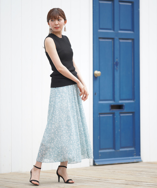 rps(アールピーエス)の「ノースリーブリブニットプルオーバー(タンクトップ・レディース・ブラック/オフホワイト/グリーン/ラベンダー/グレイッシュベージュ・M)」の16枚目の写真